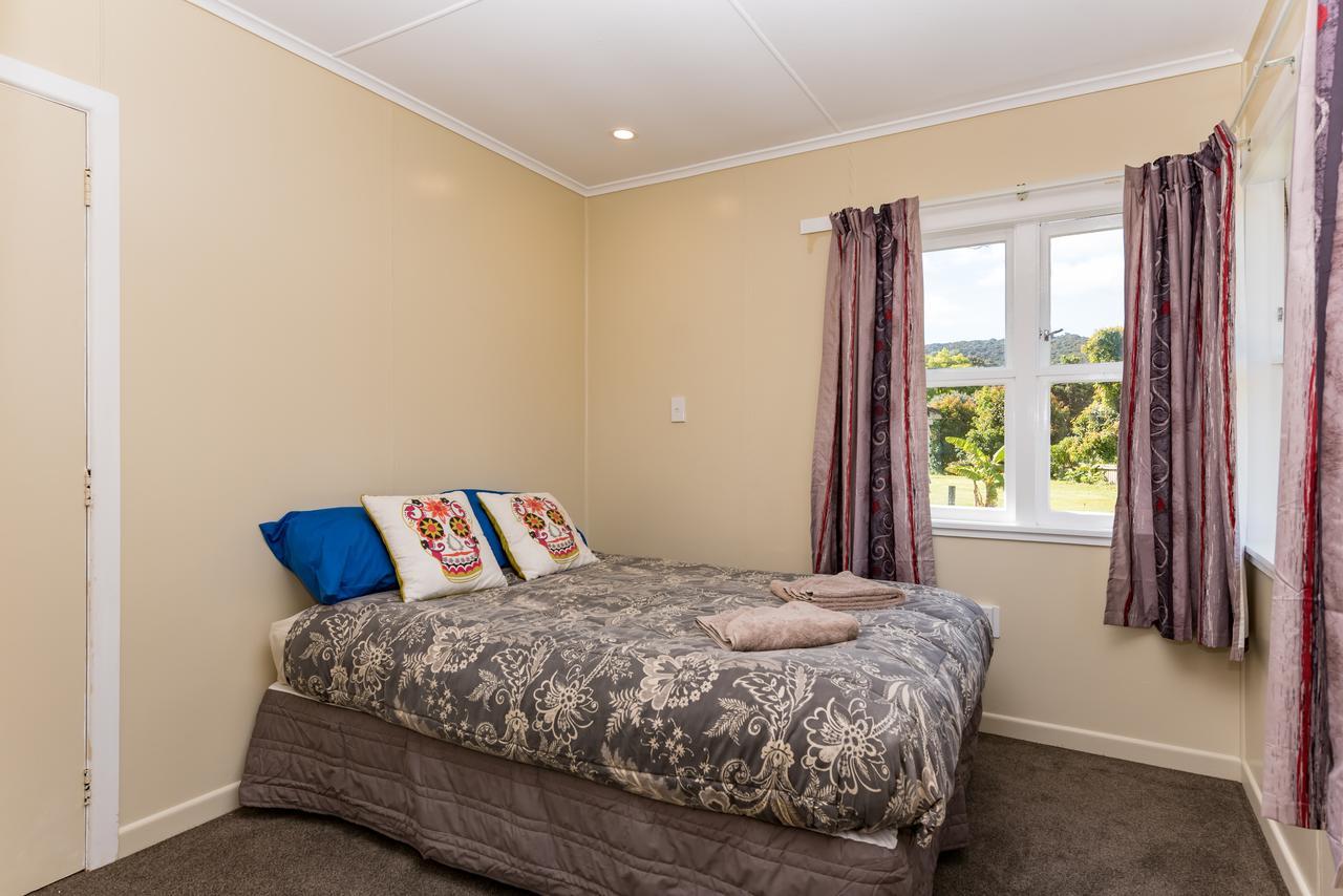 Waitangi Beach Bach 30B מראה חיצוני תמונה