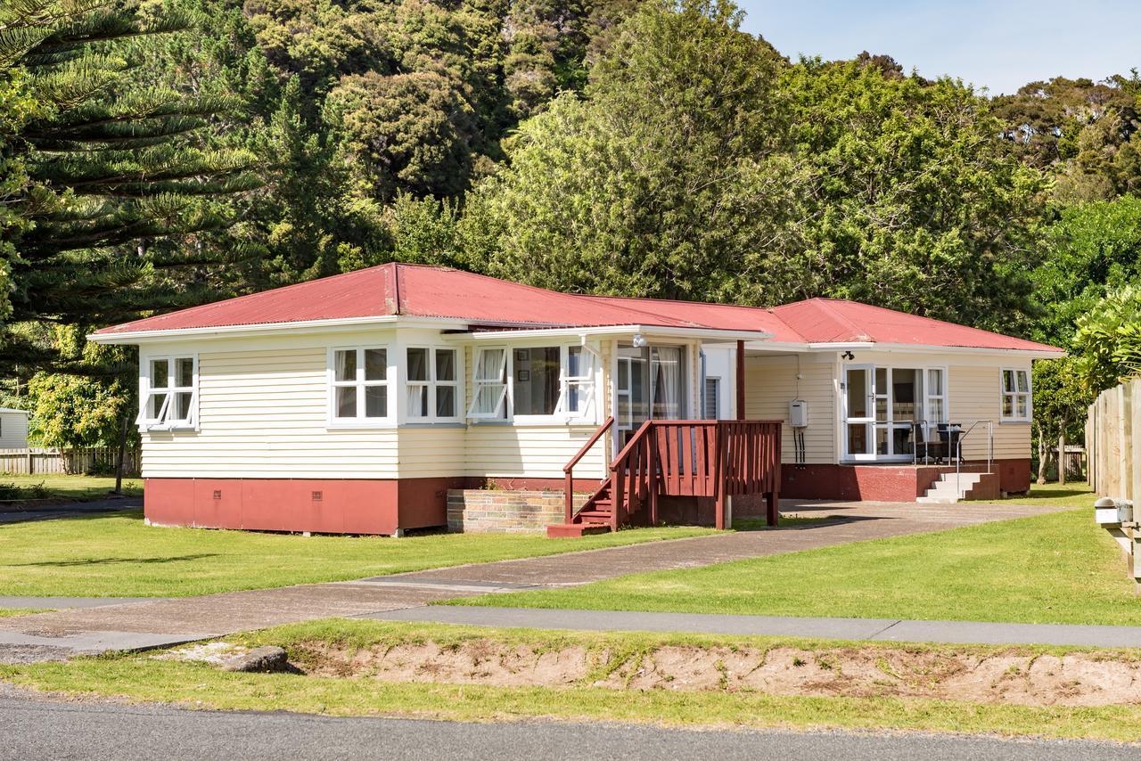 Waitangi Beach Bach 30B מראה חיצוני תמונה